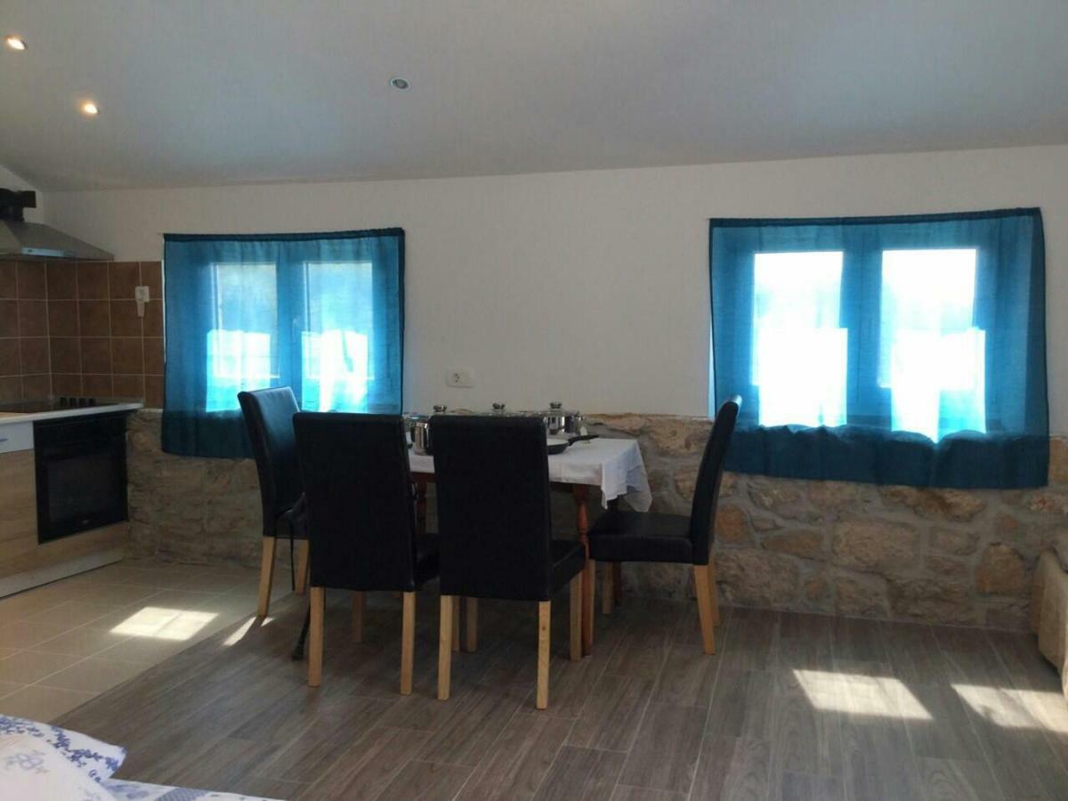 Penthouse Prvic Luka Apartment Luaran gambar